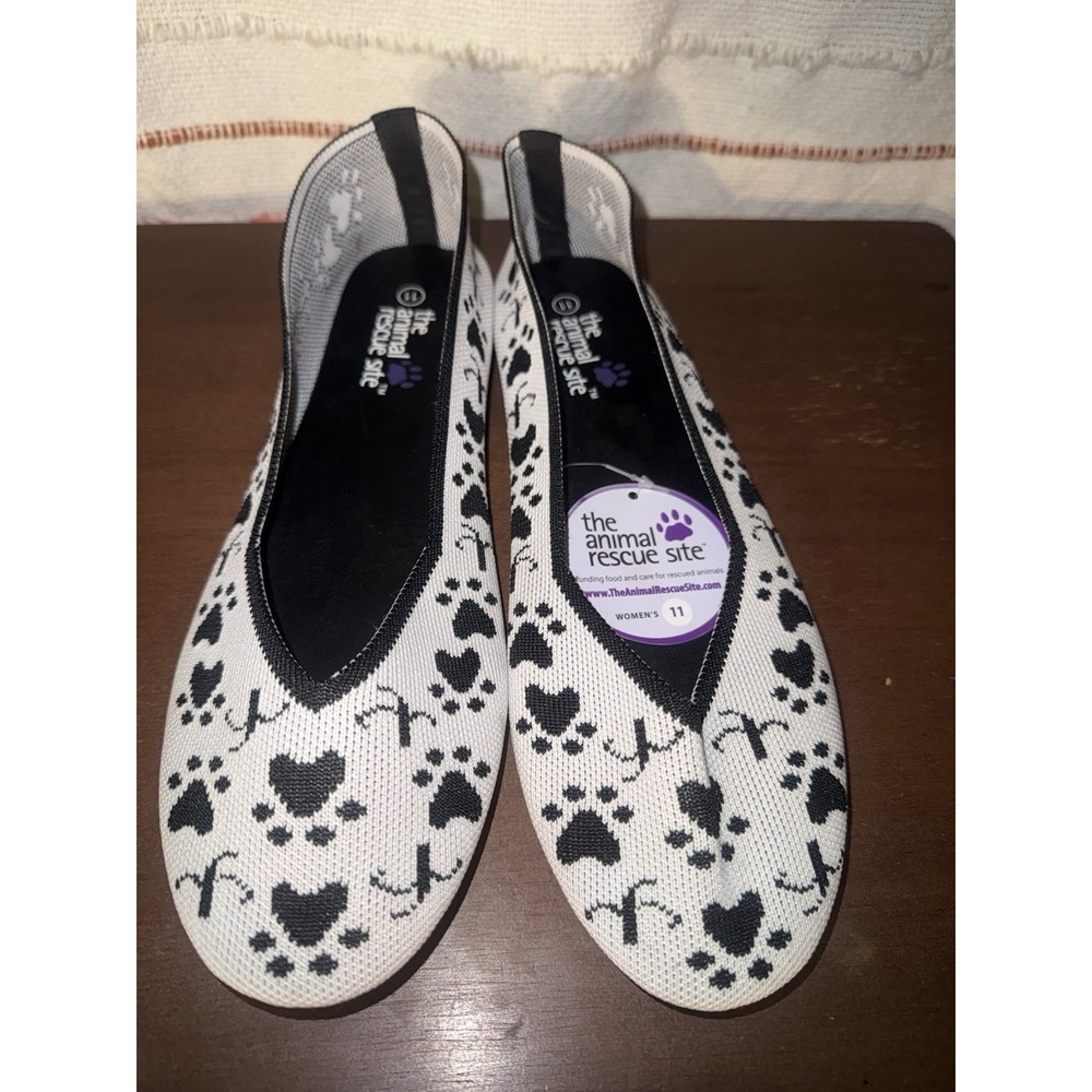 Flexible Fabric Black And White Ballet Shoes The Animal Rescue Site Size 11 Paw